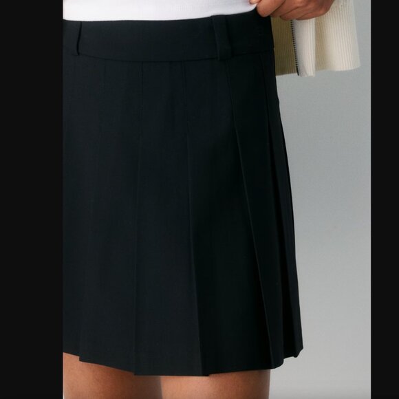 Pleated high-waisted micro skirt - Picture 2 of 7